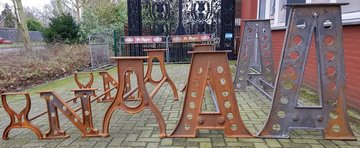 Onderstellen voor tafels en tuinmeubels Onderstellen voor tafels en tuinmeubels