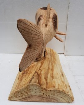 Houten-beeld-Koi-karper-op-houten-voet-houtsnijwerk-tuinbeeld-beeld-ornament-Koikarper-16