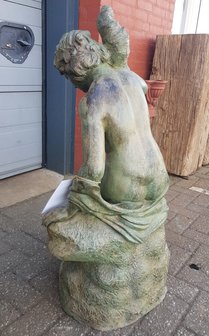 Antieke-fontein-waterspuwer-van-brons-standbeeld-vrouw-6