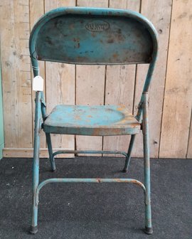 Industriele-metalen-klapstoel-stoel-tuinstoel-met-patina-stoer-vintage-retro-4