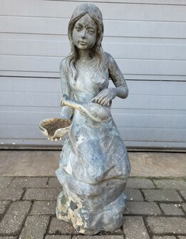 Antiek-brons-beeld-Vrouw-met-waterkruik-waterspuwer-fontein