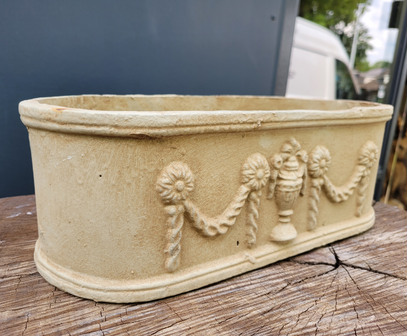 Brocante-gietijzeren-bloembak-plantenbak-jardiniere-creme-wit-2