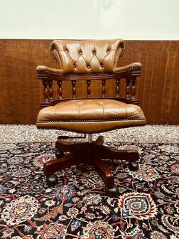 Klassiek-Engels-Engelse-Antiek-Bureaustoel-Captain-Chair