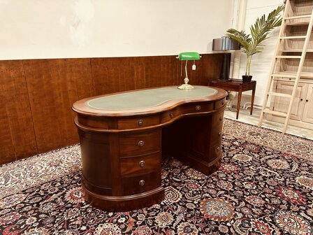 Klassiek-Engels-Antiek-Chesterfield-Kidney-Nier-Bureau-Desk