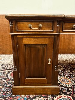 Engels-Klassiek-Antiek-Chesterfield-Bureau-Desk