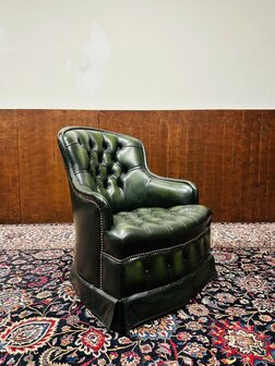 Klassiek-Engels-Antiek-Chesterfield-Fauteuil