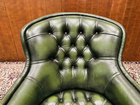 Klassiek-Engels-Antiek-Chesterfield-Fauteuil