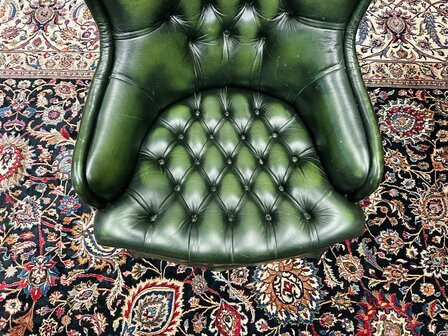 Klassiek-Engels-Antiek-Chesterfield-Fauteuil