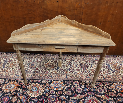 Brocante-landelijke-hoektafel-hoekbureau-tafel-sidetable-van-oud-hout-2