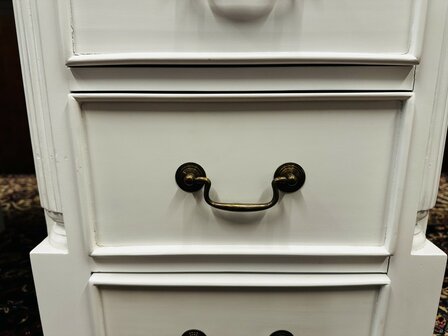 Klassiek-Engels-Wit-Bureau-Partnerdesk