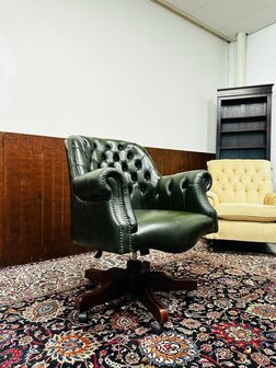 Luxe-Chesterfield-Directors-Chair