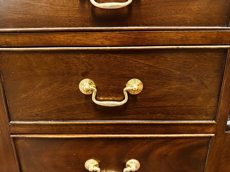 Antiek-Engels-Chesterfield-Bureau-Partnerdesk