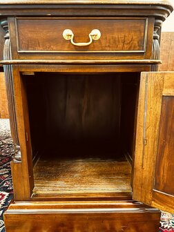 Antiek-Engels-Chesterfield-Bureau-Partnerdesk