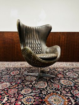 Aviator-Spitfire-Chair-Fauteuil