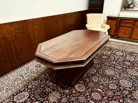 Klassiek-Engelse-Vergadertafel