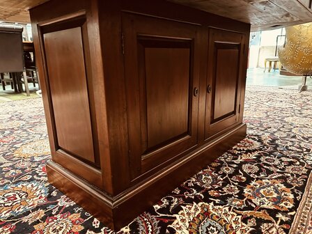 Klassiek-Engelse-Vergadertafel