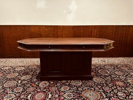 Klassiek-Engelse-Vergadertafel