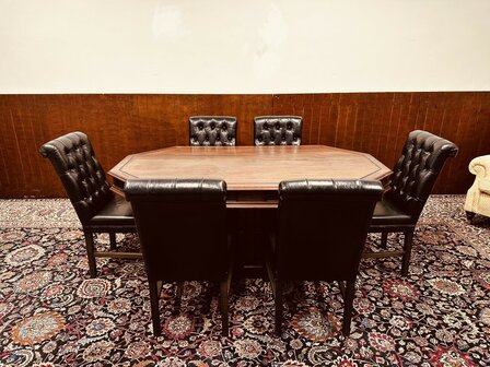 Klassiek-Engelse-Vergadertafel