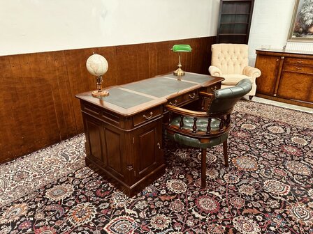 Klassiek-Engels-Bureau-Groene-Inleg