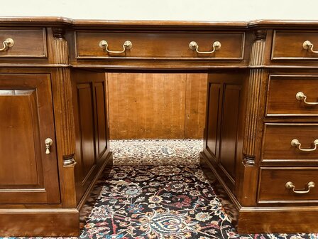 Klassiek-Engels-Bureau-Groene-Inleg