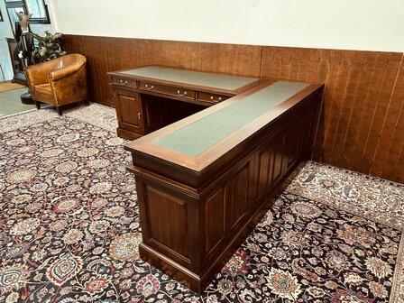 Klassiek-Engels-Chesterfield-Hoekbureau