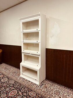 Klassiek-Engels-Witte-Globe-Wernicke-Boekenkast