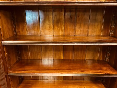 Klassiek-Engelse-Mahonie-Boekenkast