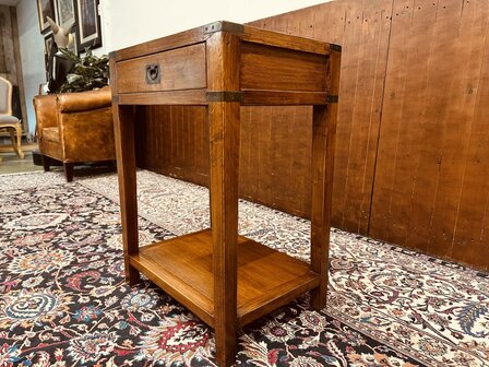 Engels-Eichholtz-Side-table