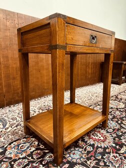 Engels-Eichholtz-Side-table