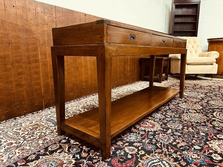 Engels-Eichholtz-Side-table-Dressoir