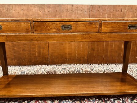 Engels-Eichholtz-Side-table-Dressoir