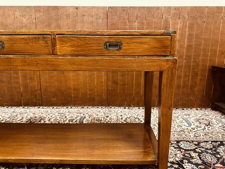 Engels-Eichholtz-Side-table-Dressoir