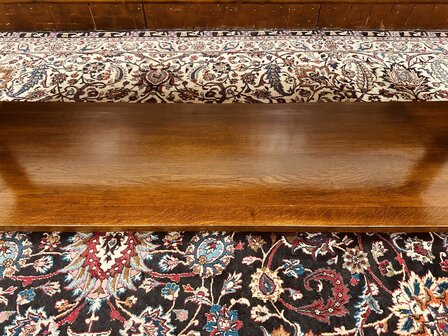 Engels-Eichholtz-Side-table-Dressoir