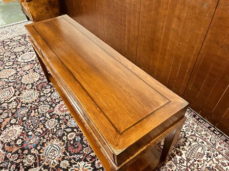 Engels-Eichholtz-Side-table-Dressoir