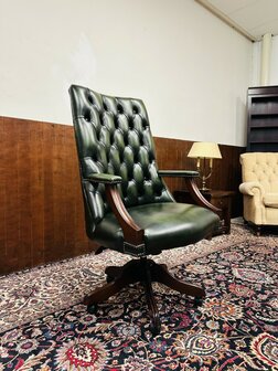 Engelse-Chesterfield-Director-Chair-Bureaustoel