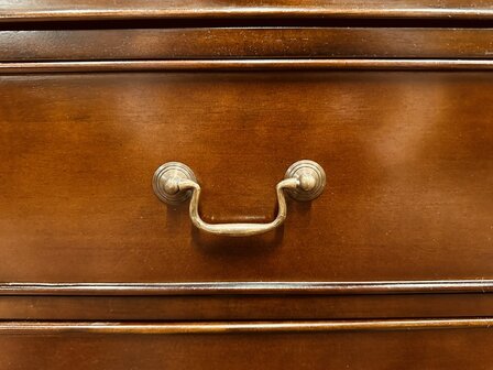 Klassiek-Engels-Bureau-met-Achterschot