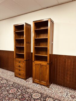 Klassiek-Engels-Eichholtz-Boekenkast