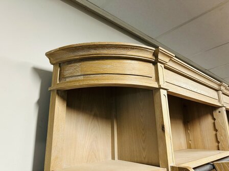 Landelijke-Blank-Eiken-Bibliotheekkast