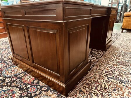 Engels-Antiek-Bureau