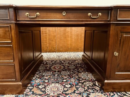 Engels-Antiek-Bureau