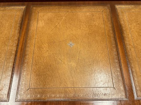 Engels-Antiek-Bureau