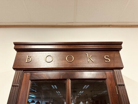 Klassieke-Engelse-Boekenkast