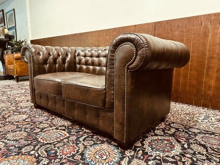 Chesterfield-Tweezits-Bank