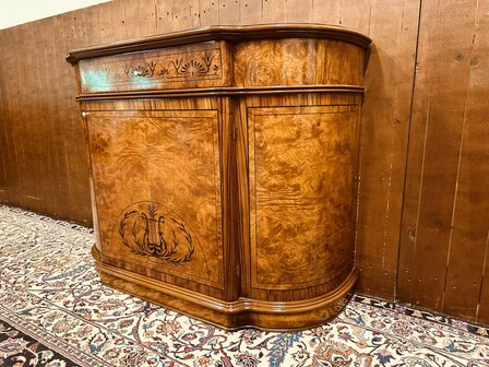 Antieke-Italiaanse-Dressoir