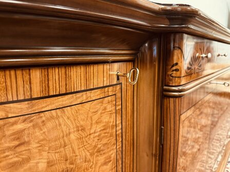 Antieke-Italiaanse-Grote-Dressoir