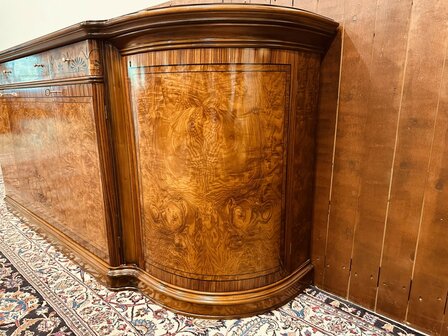 Antieke-Italiaanse-Grote-Dressoir