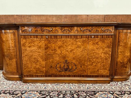 Antieke-Italiaanse-Grote-Dressoir