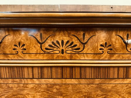 Antieke-Italiaanse-Grote-Dressoir