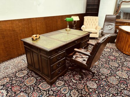 Antiek-Engels-Bureau