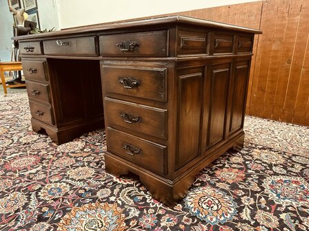 Antiek-Engels-Bureau